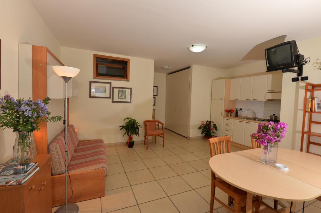Miramare Residence Поццуолі Номер фото