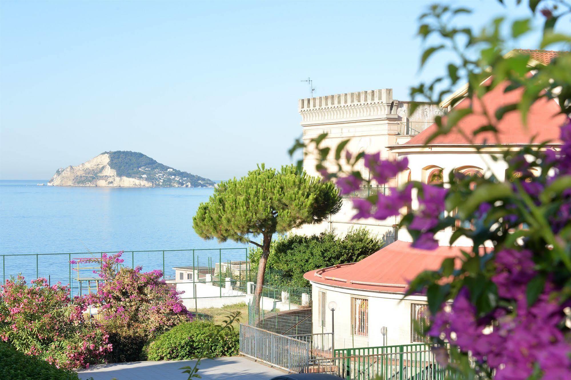 Miramare Residence Поццуолі Екстер'єр фото